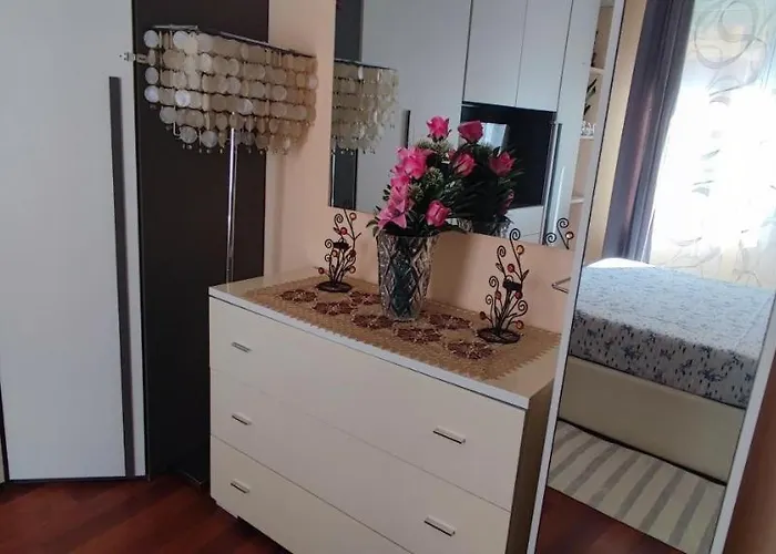 Appartamento Azzurra - 850 M Al Mare - 75 Mq - Balconata Vivibile - Wi-fi - Pay Tv Gratis - Posteggio Auto Condominiale Non Assegnato