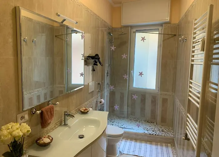 Appartamento Azzurra - 850 M Al Mare - 75 Mq - Balconata Vivibile - Wi-fi - Pay Tv Gratis - Posteggio Auto Condominiale Non Assegnato