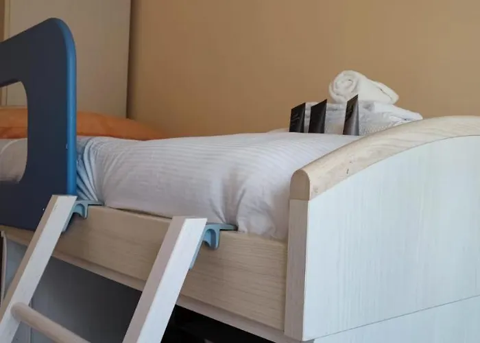 Appartamento Azzurra - 850 M Al Mare - 75 Mq - Balconata Vivibile - Wi-fi - Pay Tv Gratis - Posteggio Auto Condominiale Non Assegnato Rapallo