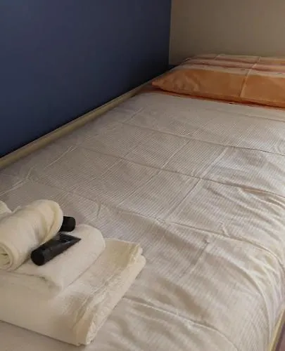 Appartamento Azzurra - 850 M Al Mare - 75 Mq - Balconata Vivibile - Wi-fi - Pay Tv Gratis - Posteggio Auto Condominiale Non Assegnato Rapallo