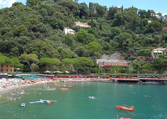 Azzurra - 850 M Al Mare - 75 Mq - Balconata Vivibile - Wi-fi - Pay Tv Gratis - Posteggio Auto Condominiale Non Assegnato Appartamento Rapallo