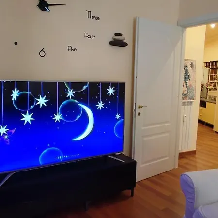 Azzurra - 850 M Al Mare - 75 Mq - Balconata Vivibile - Wi-fi - Pay Tv Gratis - Posteggio Auto Condominiale Non Assegnato * Рапалло